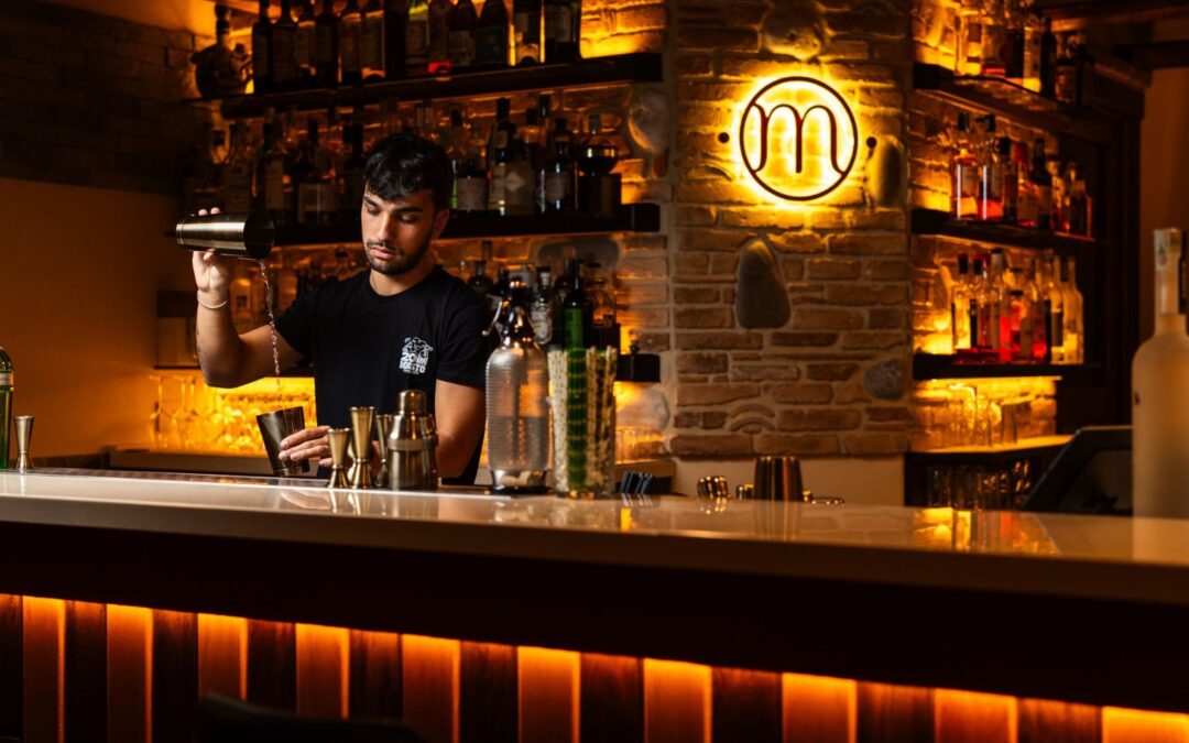 Bar Crawl Hydration Science: How Proper Water Intake Prevents Hangovers and Improves Nightlife Recovery in Dallas, TX